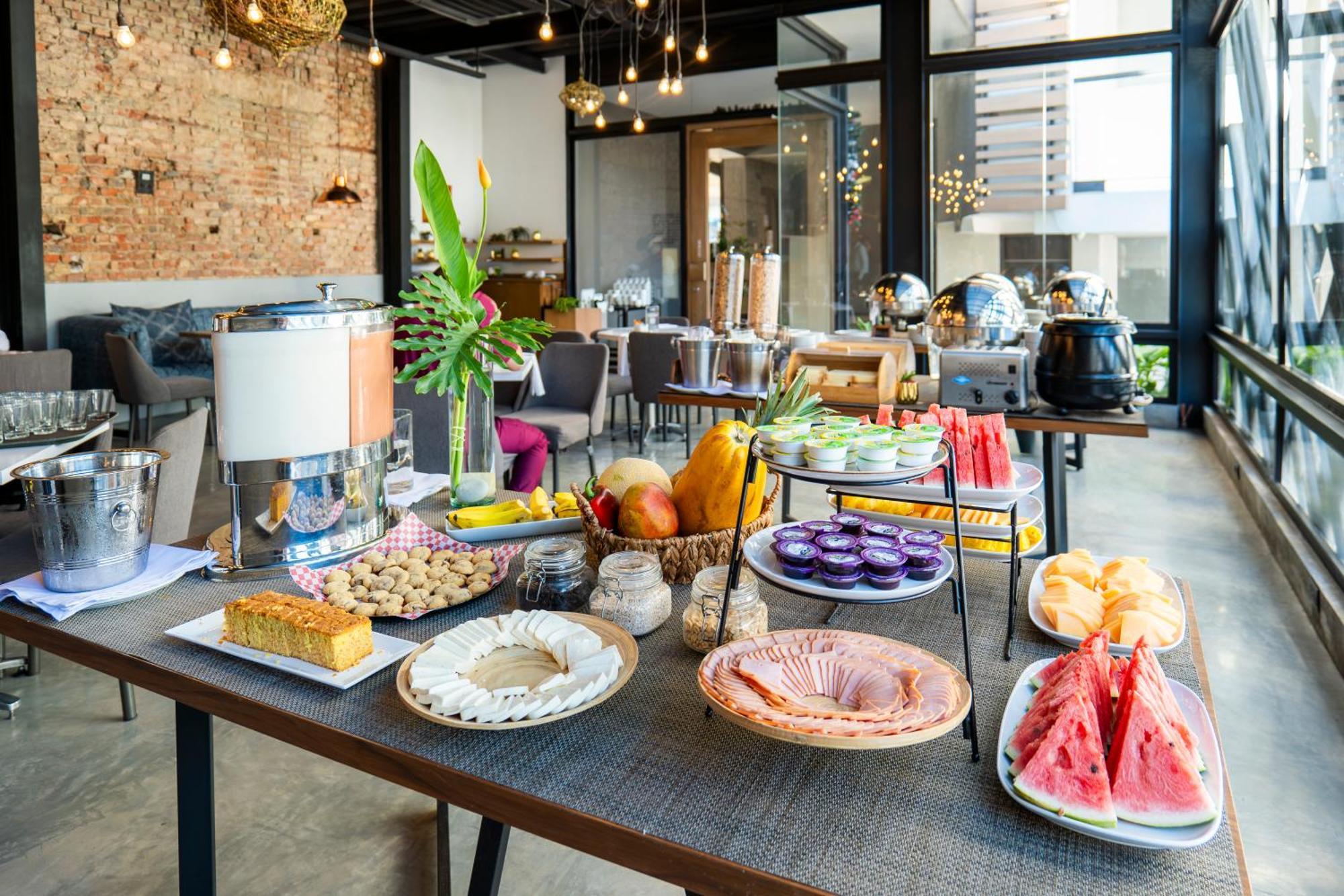 Hotel Casablanca קוקוטה מראה חיצוני תמונה